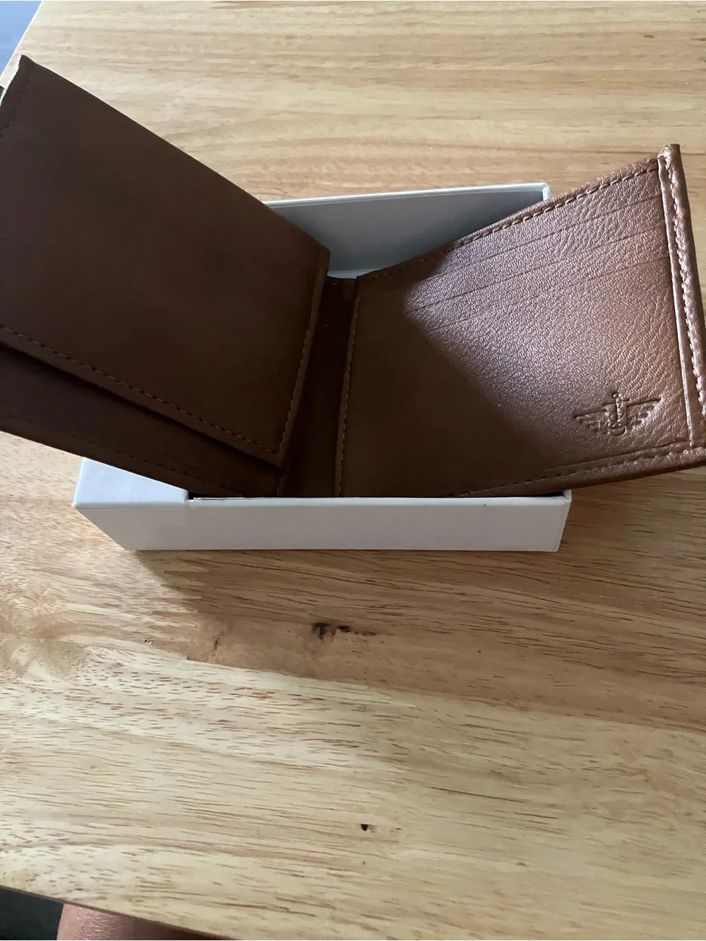 Dockers Tan Leather Card & Key Holder